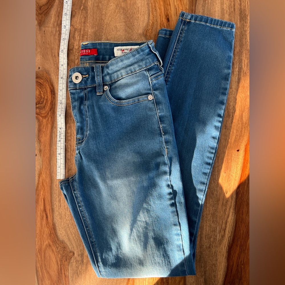Guess Women's 25 Skinny Jeans